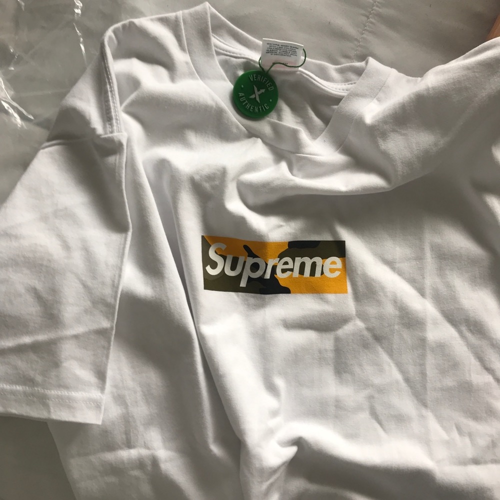 supreme brooklyn box logo
